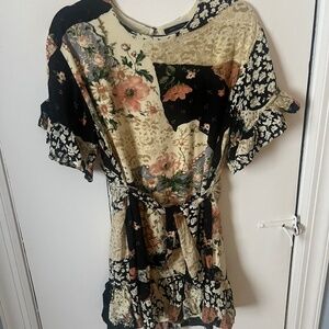 Urban Outfitters Suddenly Spring Minidress, size L